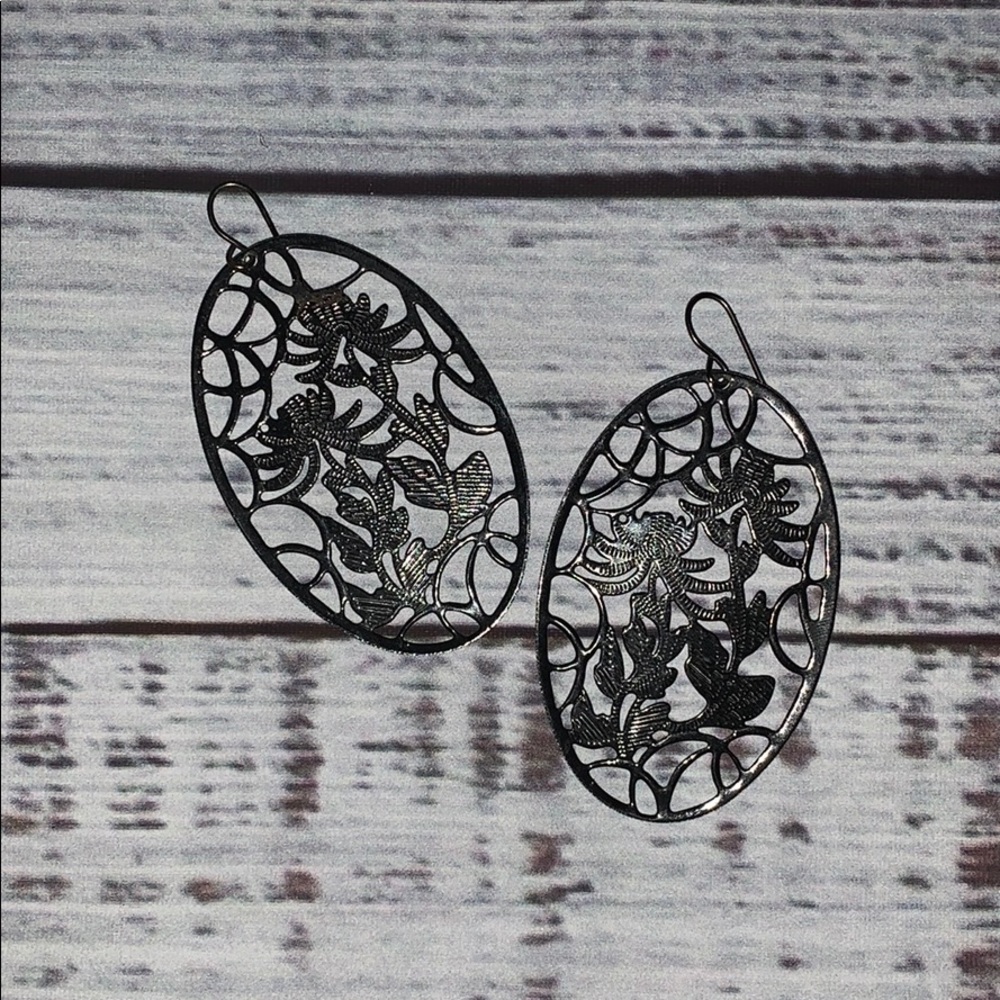 Black Floral Hanging Earrings